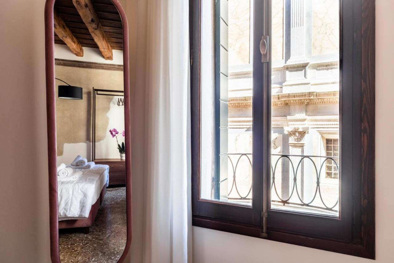 Palazzo Miracoli Apartments Venedik Dış mekan fotoğraf